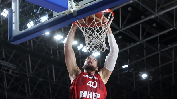 Jako dobra utakmica Ivice Zupca, Clippersi slavili protiv gradskog rivala