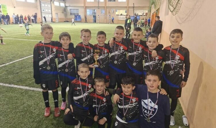 Borbenost, emocije i uspjeh F.A.Ž.Č.: Generacija 2016 na Herceg Sport Kupu osvojila srebro