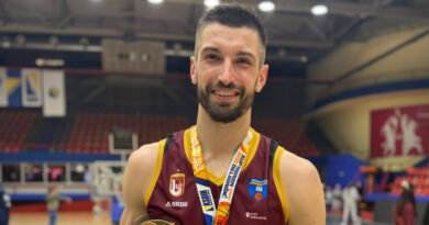 KUP MIRZA DELIBAŠIĆ Bosna dominantno do petog trofeja, Brotnjak Jure Zubac podigao pehar u Boriku KUP MIRZA DELIBAŠIĆ Bosna dominantno do petog trofeja, Brotnjak Jure Zubac podigao pehar u Boriku