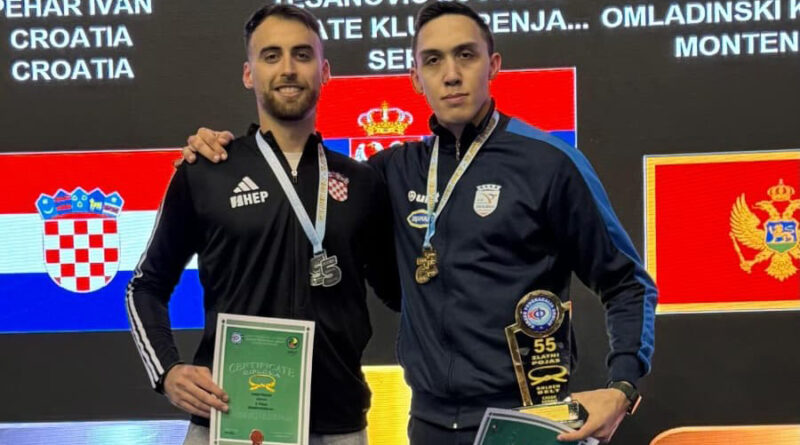 Ivan Pehar osvojio srebro na Zlatnom pojasu u Čačku Ivan Pehar osvojio srebro na Zlatnom pojasu u Čačku