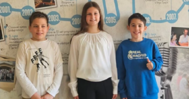 Mladi talentirani članovi Karate kluba Brotnjo Hercegovina gostovali u emisiji Kocka vedrine Mladi talentirani članovi Karate kluba Brotnjo Hercegovina gostovali u emisiji Kocka vedrine