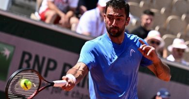 Marin Čilić preokretom do osmine finala u Hertogenboschu, bivši deseti igrač svijeta servirao za meč Marin Čilić preokretom do osmine finala u Hertogenboschu, bivši deseti igrač svijeta servirao za meč